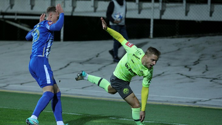 [VIDEO] Arber Hoxha uz malo sreće donio vodstvo Slaven Belupu