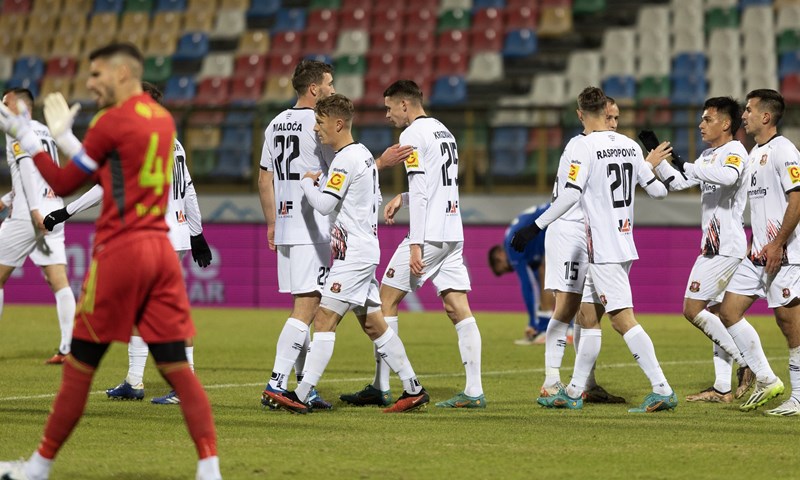 [VIDEO] Rudeš već u 16. minuti prvi put morao po loptu u mrežu