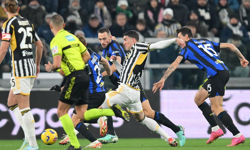 Stefan de Vrij na izlaznim vratima Intera, postoji lista zainteresiranih klubova