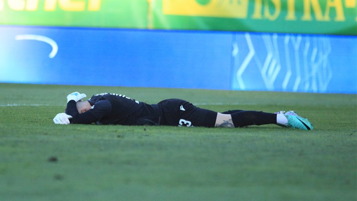 Vrataru Hajduka uspješno operirano koljeno