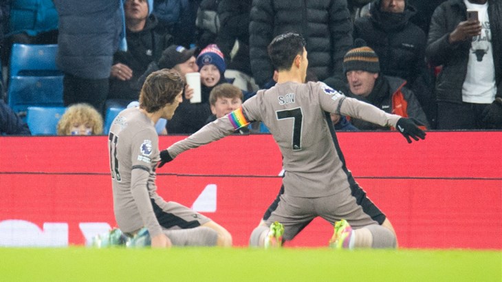 Golijada u derbiju na Etihadu i nova sudačka kontroverza u završnici