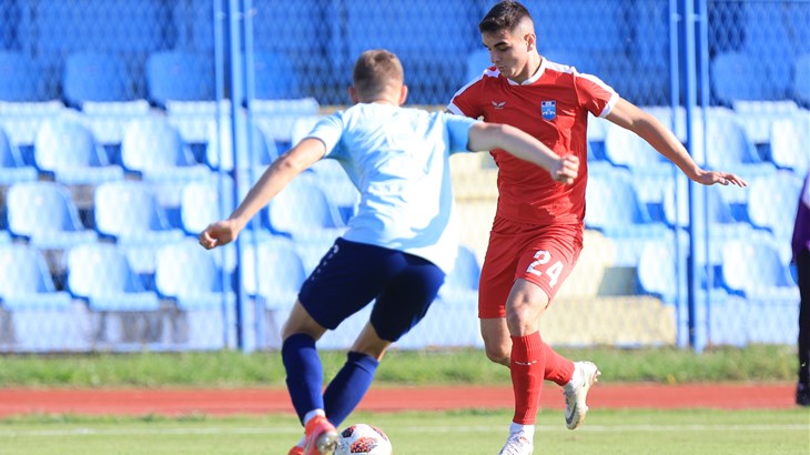 Mladi napadač Osijeka Luka Branšteter vratio se treninzima