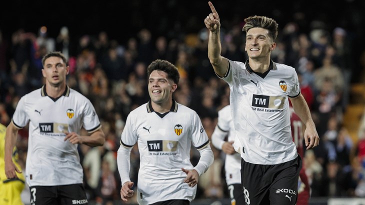 Barcelona visokom pobjedom svladala Alaves, Gironi samo bod protiv Real Sociedada