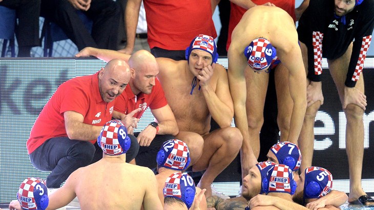 Crnogorci u kaotičnom susretu svladali Hrvatsku nakon raspucavanja