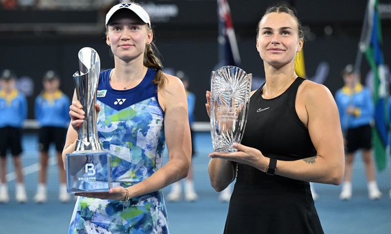 Ribakina uvjerljiva protiv Sabalenke u finalu Brisbanea, Gauff slavila u Aucklandu