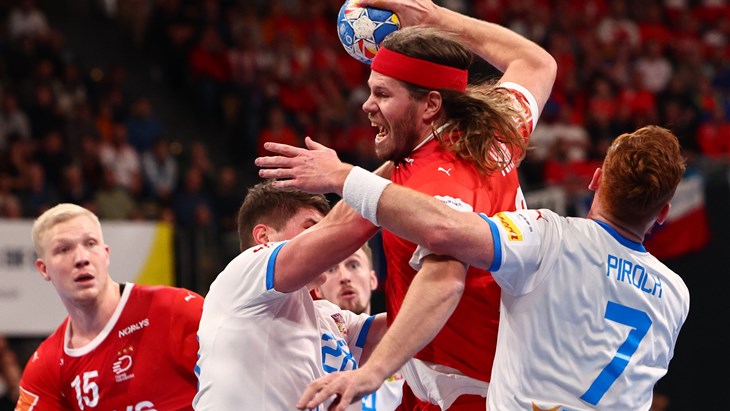 Česi sjajni u prvom poluvremenu, Nielsen u nastavku zaključao vrata