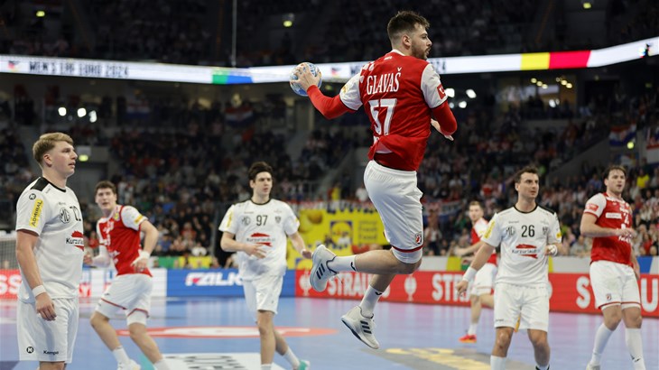 [VIDEO] Glavaš: 'S Rumunjima na sve ili ništa, s nama nikada nije lako, volimo držati naciju na iglama'