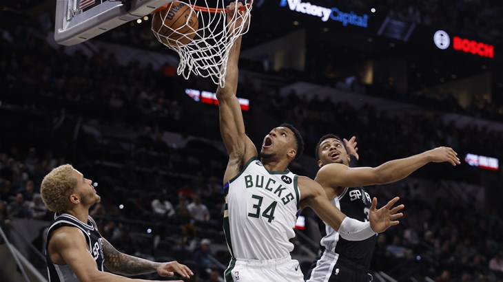Antetokounmpo 'napunio' Bullse, Celticsi lako svladali Maverickse