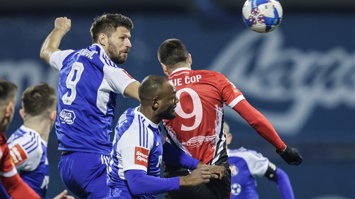 [VIDEO] Duje Čop brutalno kaznio pogreške Modrih i hat-trickom vodio Lokose do pobjede!