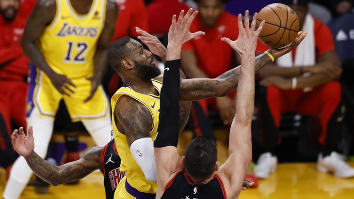 Spektakl u San Franciscu: Lakersi nakon dva produžetka svladali Warriorse