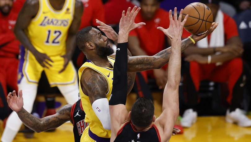 Spektakl u San Franciscu: Lakersi nakon dva produžetka svladali Warriorse