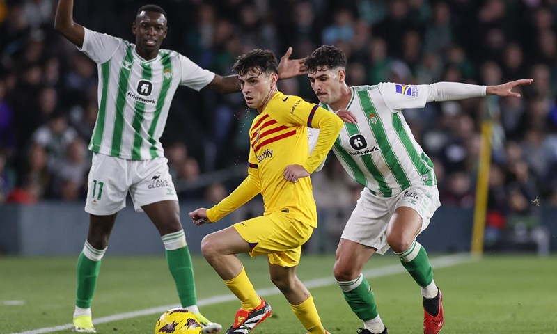 Betis za rekordan iznos Botafogu prodao Luiza Henriquea