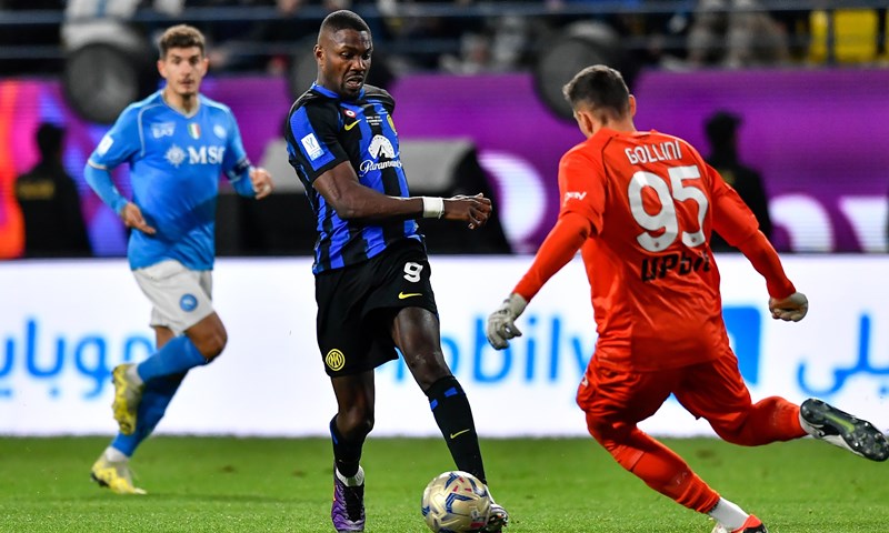 Napoli zaustavio Inter i odnio bod sa San Sira