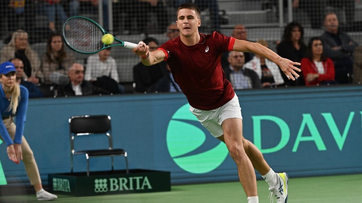 Odlični Duje Ajduković nadigrao Francuza za drugo kolo Bastada!