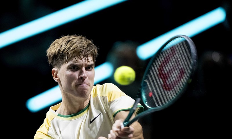Dino Prižmić igrao odličan meč, zaustavili ga mišić i iskusni Goffin