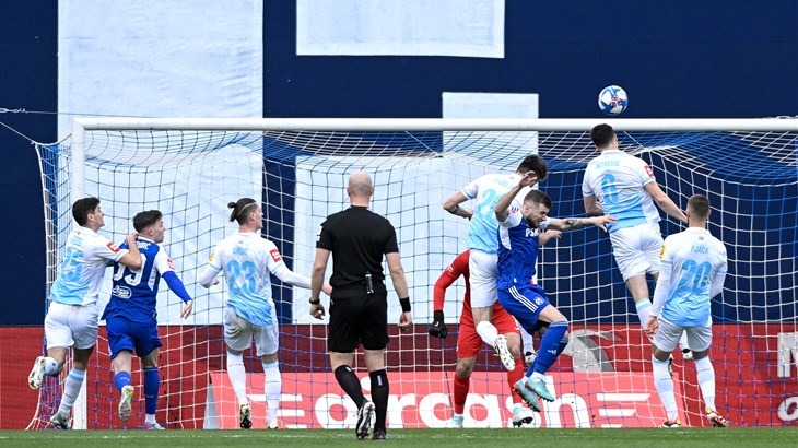 [VIDEO] Dinamo iz kaznenog udarca u posljednjim sekundama slavio protiv Riječana