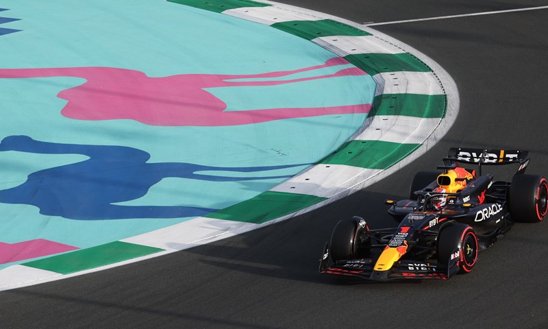 Max Verstappen i u Saudijskoj Arabiji kreće s pole positiona