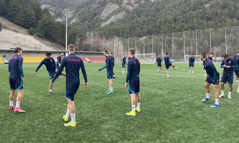 Mlada reprezentacija oprezno na Andoru: 'Favoriti smo, ali moramo biti maksimalno spremni'