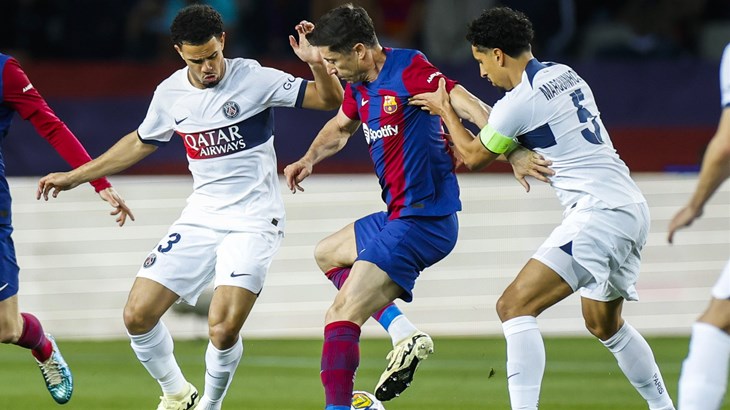 Araujo tragičar, PSG preokretom u gostima svladao i izbacio Barcelonu!