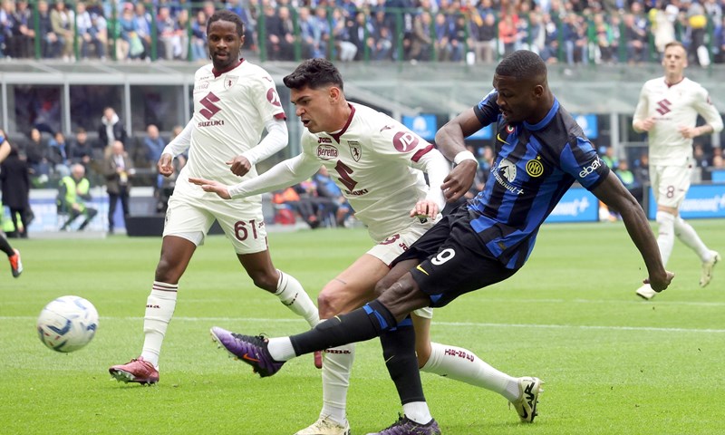 Jurićev Torino nije izdržao s igračem manje, Inter slavio na San Siru