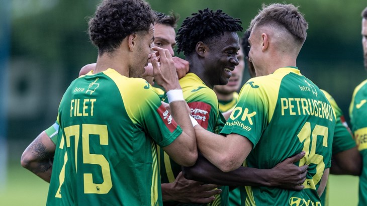 [VIDEO] Lawal odlično reagirao na odbijenu loptu i doveo Istru u vodstvo