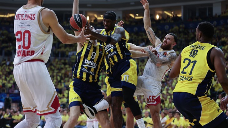 Fenerbahče na korak do finala, traži se treća pobjeda