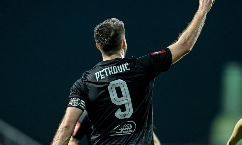Kapetan, klasa i pojačanje koje se isplatilo jednim pogotkom