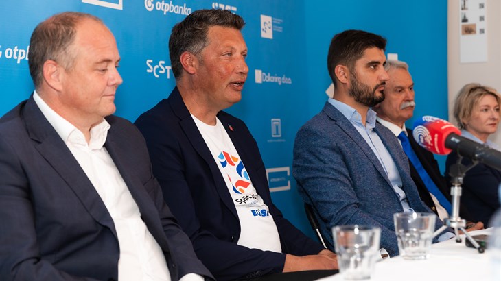 22 posade dolaze na vrlo snažnu Međunarodnu veslačku regatu Sveti Duje