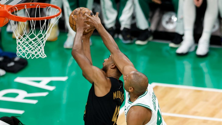 Cavaliersi 'razbili' Celticse, Mavericksi nanijeli prvi poraz Thunderu u doigravanju