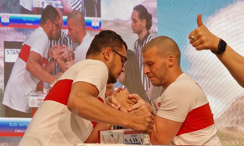 Hrvatski obarači ruke osvojili 12 medalja na Europskom prvenstvu