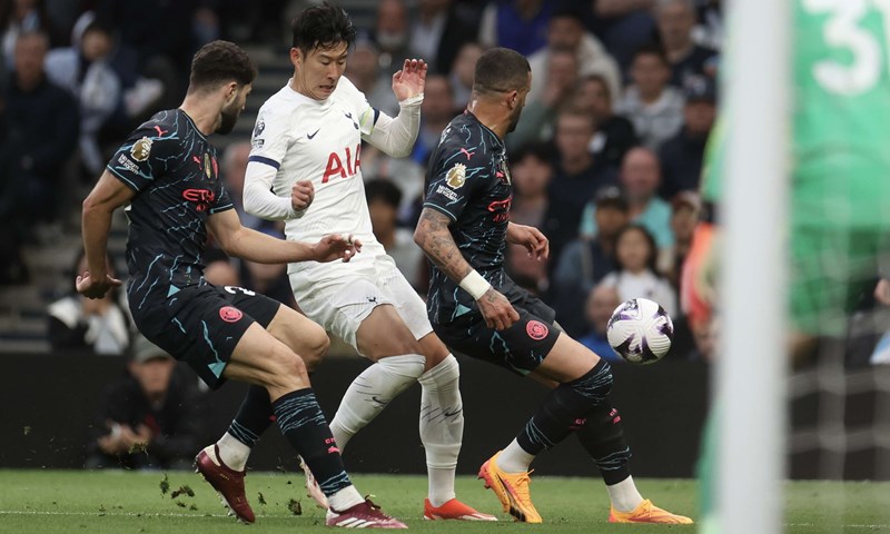 Spursi izbacili Manchester City iz EFL kupa, Van Nistelrooy krenuo uvjerljivom pobjedom