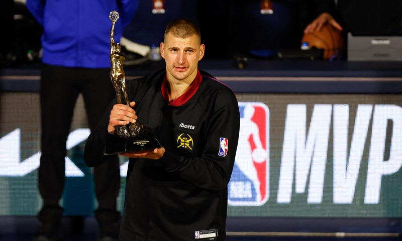 Zubac ponovno sjajan, Durant tricom u zadnjoj sekundi omogućio Jokiću da sruši nekoliko rekorda