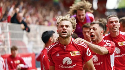 'Kovači' koji su prkosili Stasiju i rušili zid dočekuju svjetskog diva u svom domu - Kraj stare šumarije