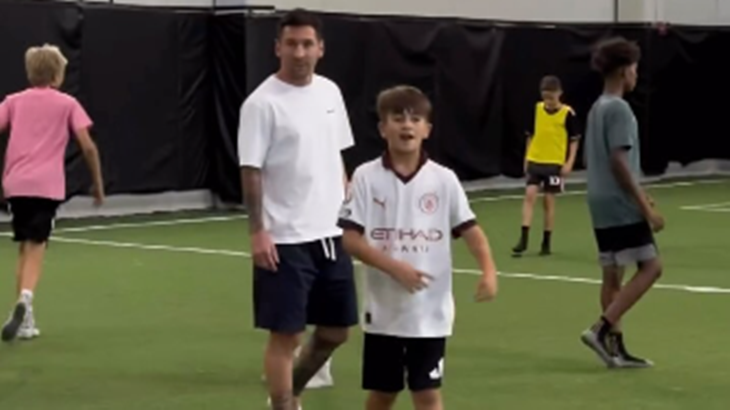 Messi i Suarez bosonogi haklali s klincima