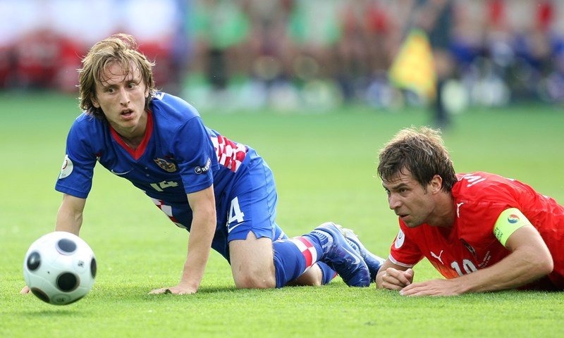 [VIDEO] Uefa se prisjetila Modrićevih najboljih poteza na njegovom prvom Euru