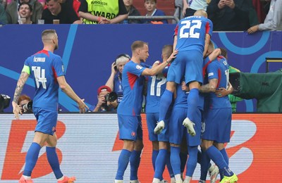 U dvoboju Slovačke i Rumunjske remi vodi obje reprezentacije u osminu finala