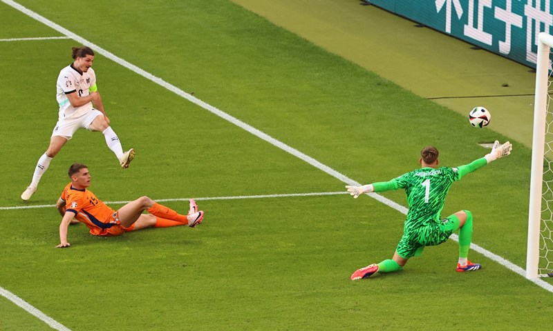Rangnick: 'Nismo posustali nakon primljenih golova'; Koeman: 'Bilo je loše'