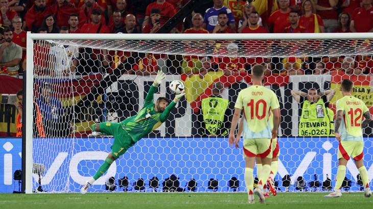 Raya ostaje u Arsenalu, Topnici otkupili njegov ugovor