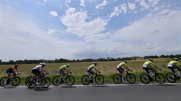 Mads Pedersen povukao se s Tour de Francea nakon teškog pada