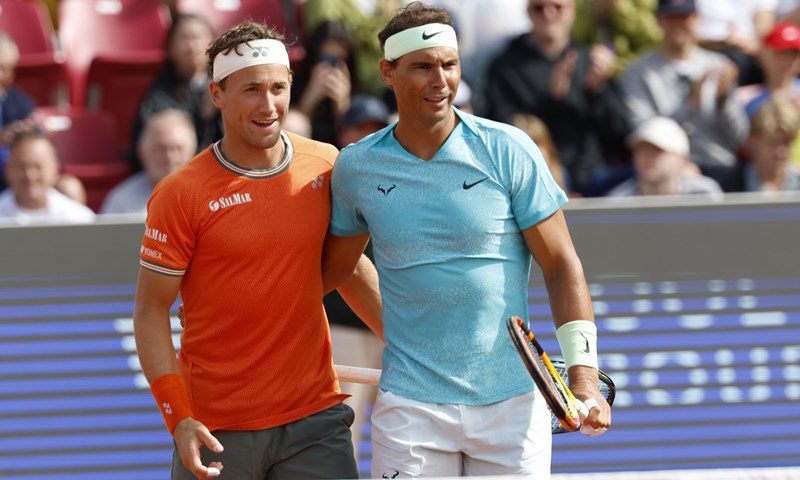 Rafael Nadal u paru s devetim igračem svijeta uvjerljivo prošao prvo kolo Bastada