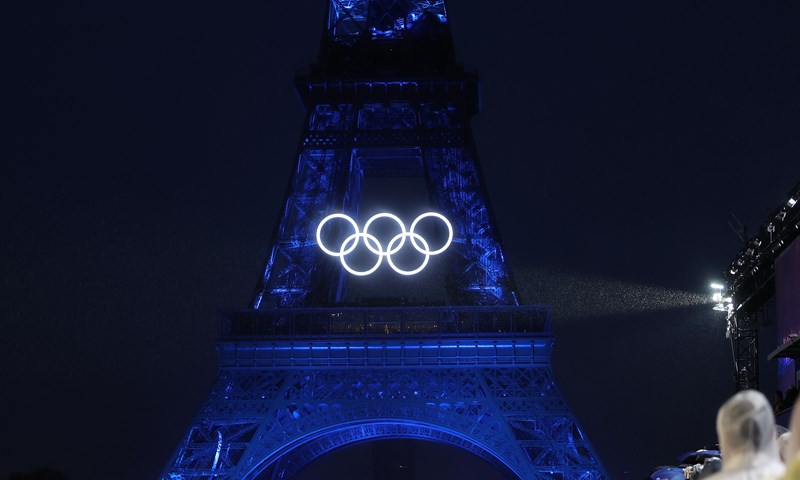 Neka igre počnu: Olimpijski plamen u Parizu napokon gori!