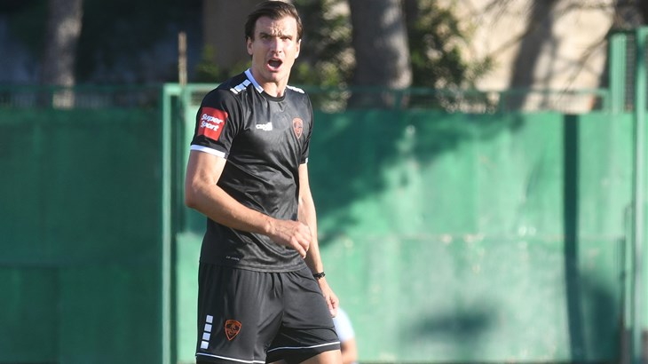 3. NL Jug: Šibeniku lokalni derbi, Zadar slavio na krilima Santinija, golijada u Sinju