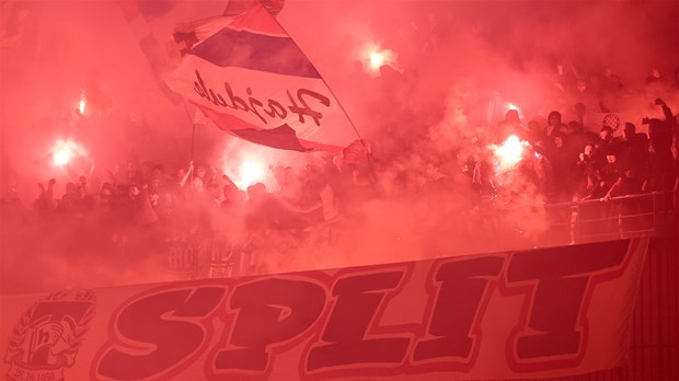 Hajduk dobio vrlo visoku kaznu za bakljadu na Maksimiru