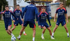 Vatreni odradili prvi trening, a podršku im je došao pružiti Dejan Lovren