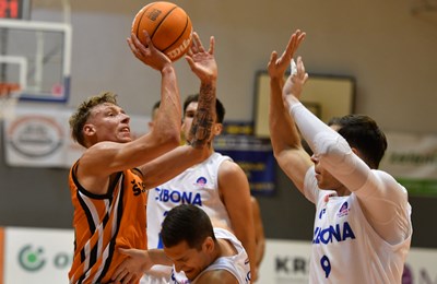 Alkar i Cibona preokretima do pobjede, Dinamo bolji od Brokera