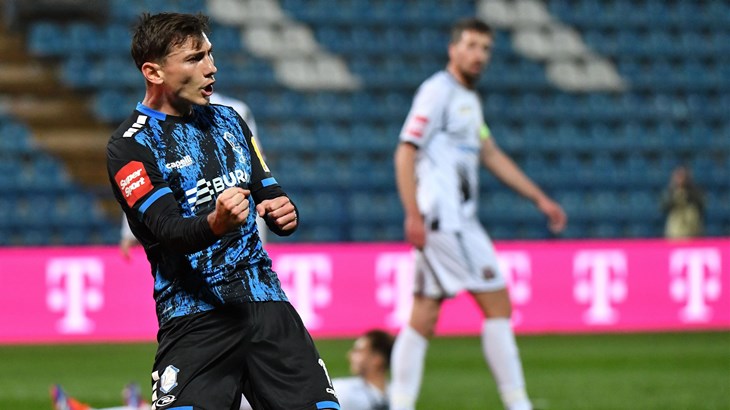 Mitrovski je najprije izborio, pa potom i uspješno realizirao kazneni udarac