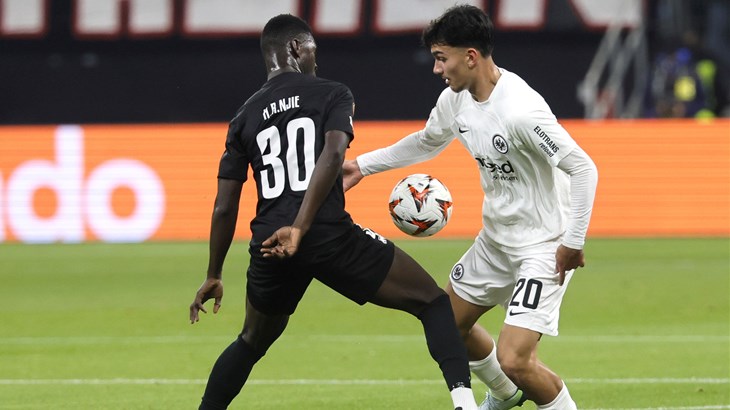 Bez golova u Augsburgu, Eintracht skoro ispustio nemoguće u Stuttgartu