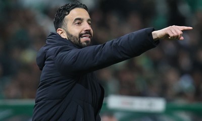 Manchester United duboko u sudačkoj nadoknadi spasio bod