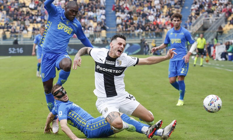 U Serie A se danas međusobno sastaju dvije momčadi koje nisu pobijedile od kolovoza