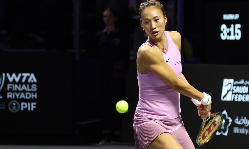 Zheng deklasirala finalisticu Wimbledona i osigurala polufinale WTA Finalsa u Rijadu